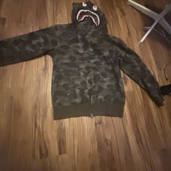 black bape hoodie