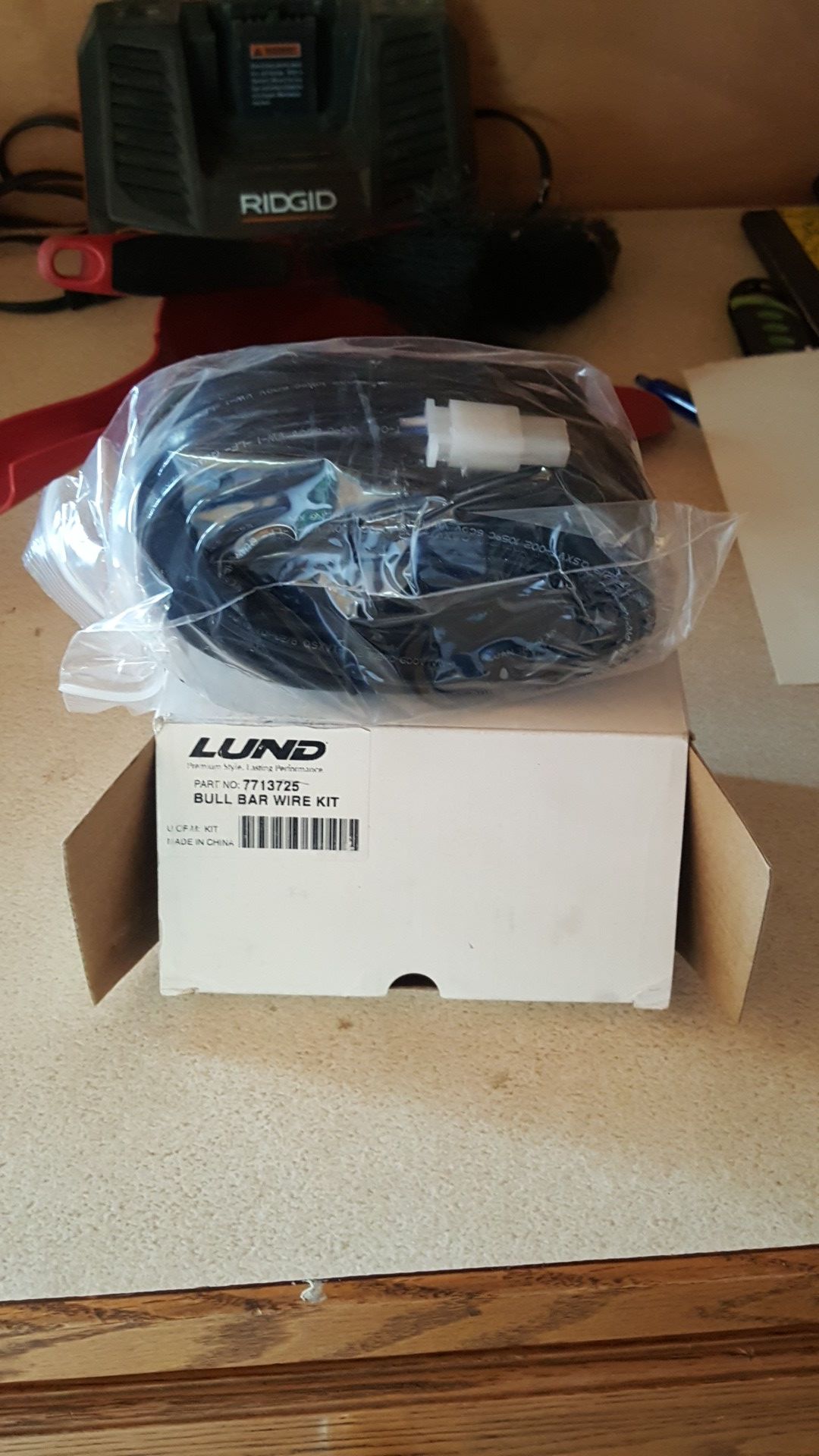 Lund Bull Bar wire harness led light