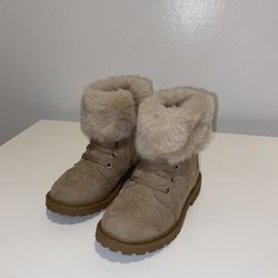 Girls Beige Faux Fur Trim Lined Lace-Up Ankle Bootie Size 8 Flat Casual