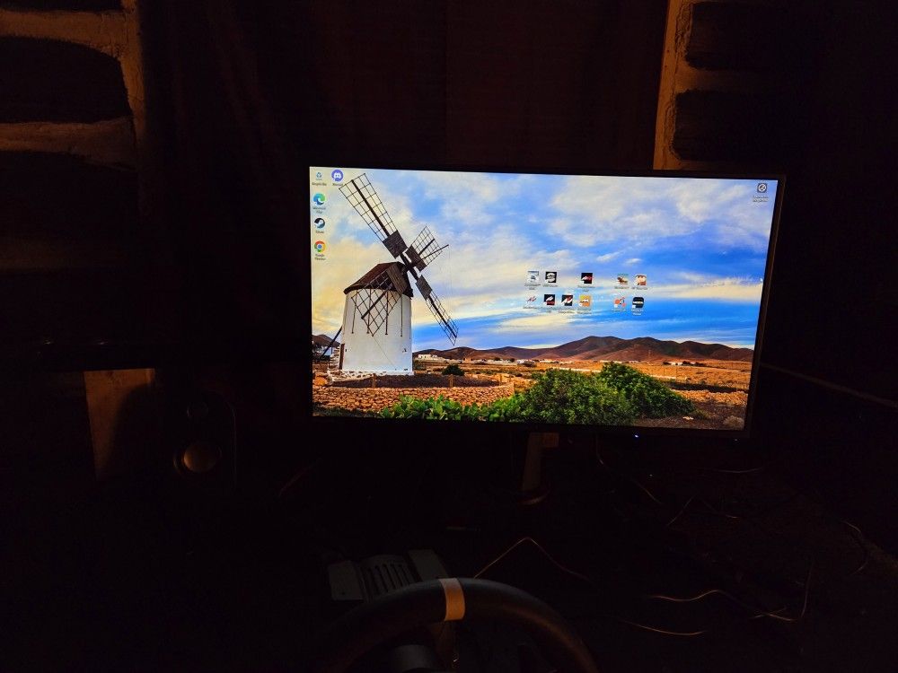 27" Computer Monitor