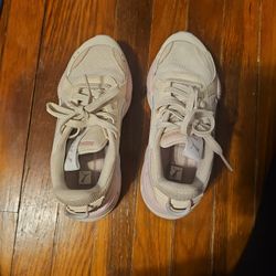 4.5 Girls Youth Puma Running Shoe