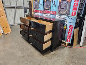 Black Wood 6-Drawer Dresser