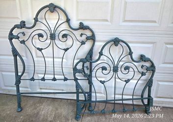 Vtg Elliott Designs Iron Twin headboard/ footboard