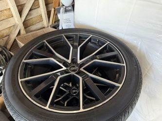 Audi Q8 Wheel And Tire Premium Plus 3 Sets