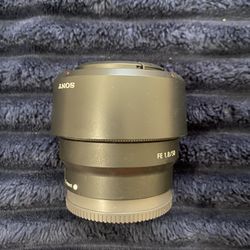 Sony 50mm 1.8 barely used
