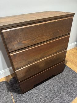 Wood Dresser With 4 drawers