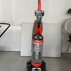 Bissell Vaccume Cleaner