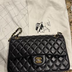 Chanel Le Boy Handbag Purse