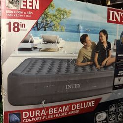 Intex 18" Dura Beam Deluxe High Raised Airbed Mattress with Built-in Pump Queen BNIB