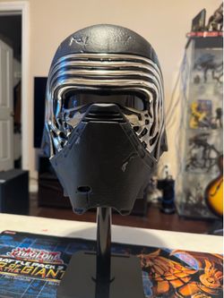 Star Wars Black Series Kylo Ren voice changing helmet