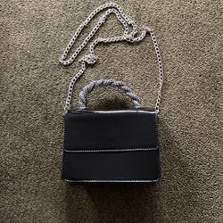 Small Black Purse With Chain