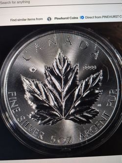 2026 Canadian maple leaf 🌿 5 oz silver coin round.