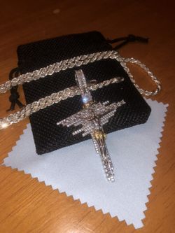 Sterling Silver Diamond Cut Rope Chain With Flooded Sterling Silver Cross Pendant