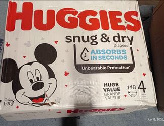 Huggies diapers size 4 snug and dry