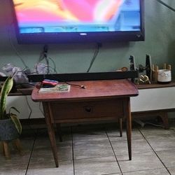 Coffee Table. Mid Century Modern