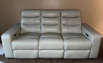 3 seat sectional couch with recliners