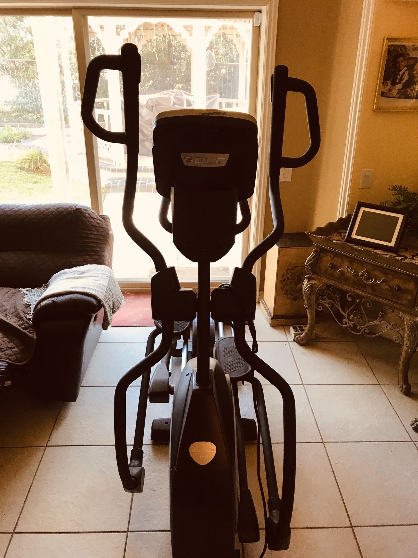 Sole E35 Elliptical exercise machine