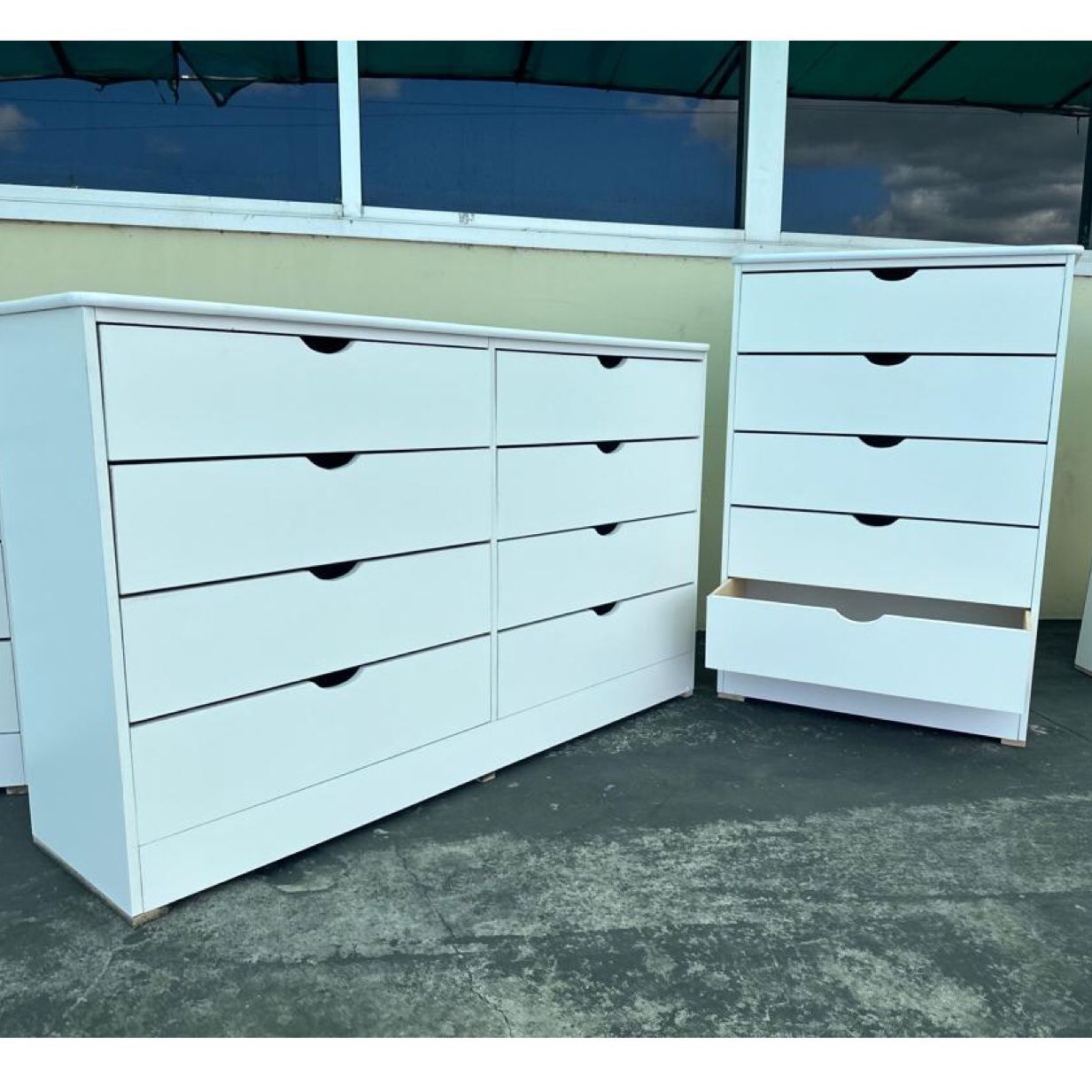 Set Dresser