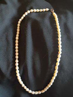 18" women's pearl necklace