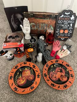 Lot Of 18pcs Halloween Decor Lot 🎃$15 For ALL🎃