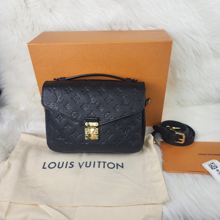 Authentic Louis Vuitton Wallet for Sale in Stockton, CA - OfferUp