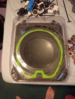 Beyblade x lot