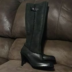 Vía Spiga leather and fur boots