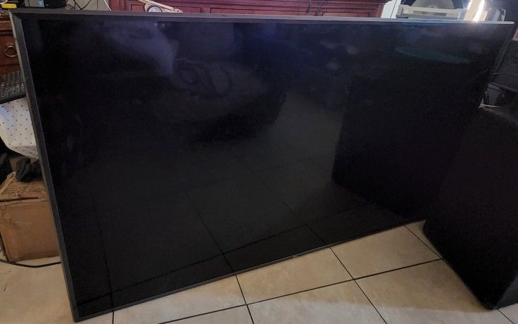 LG 75 Inch smart TV