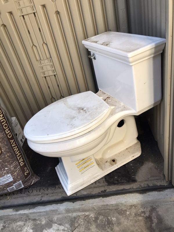 Brand new toilet for Sale in Lakewood, CA OfferUp