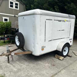 2000 Pace American 5’x8’ Enclosed Trailer
