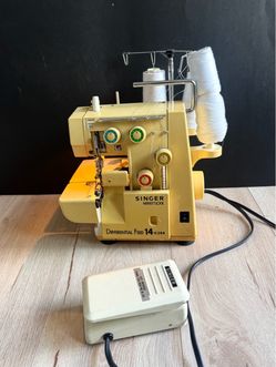 Singer Overlock Merritt Lock Model 14U244B- Sewing Machine Serger WORKS