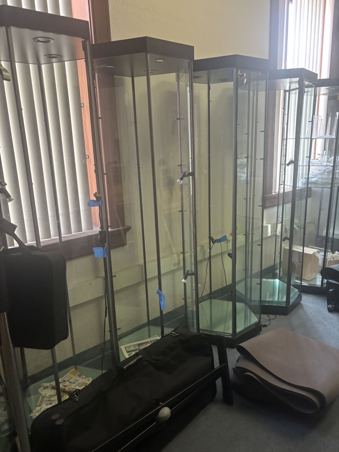 Glass Cabinets 24 In Wide 77in 5 Shelves