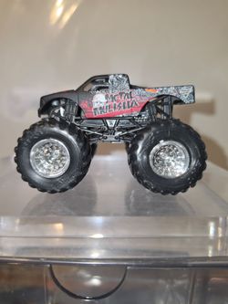 Hot Wheels monster jam metal mulisha 1/64 die-cast
