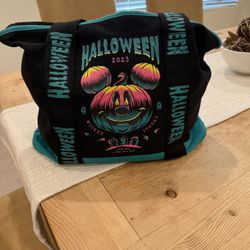 Disney Halloween 2023 Wicked Spooky - NEW