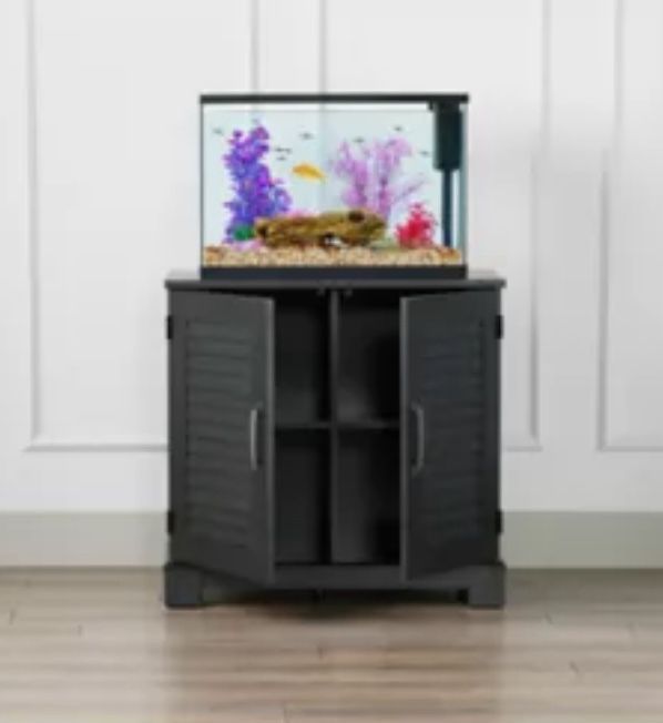 40 Gallon Fish Tank With Stand and Lots Of Extras
