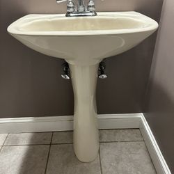 Pedestal Sink