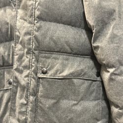 Men’s Hooded Puffer Jacket Size medium 