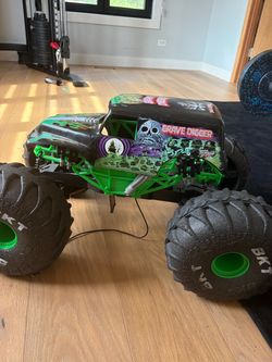 Monster truck with remote control