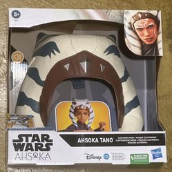 Disney Star Wars Ahsoka Tano Electronic Mask, Star Wars Costume Accessory for Kids