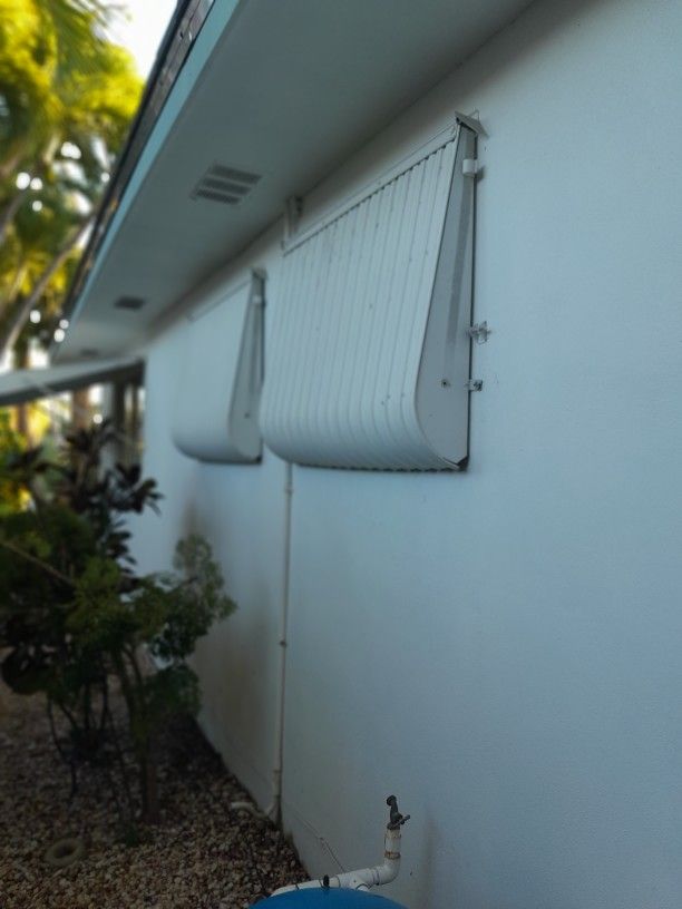Aluminum Clamshell Shutters for Sale in West Palm Beach, FL OfferUp