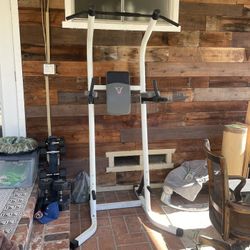 Pull Up, Dip, Leg Lift Rack 