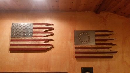 Pallet flags