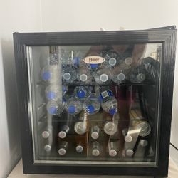 Beverage Cooler HAIER Mini Fridge