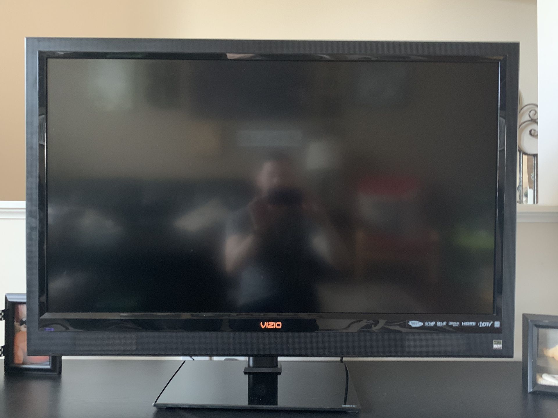 Vizio 42” 1080p LCD HDTV