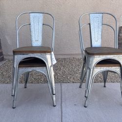 Farmhouse Chairs -MUST PICK UP