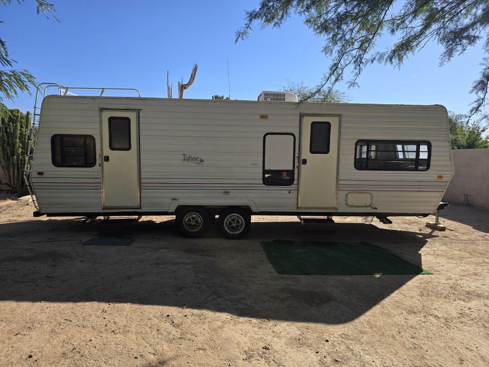 1999 Thor 31ft Trailer 