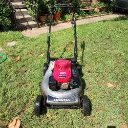 Honda HRC216 COMMERCIAL Lawnmower 