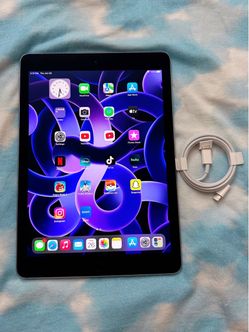 Apple IPad Air Like New Unlocked