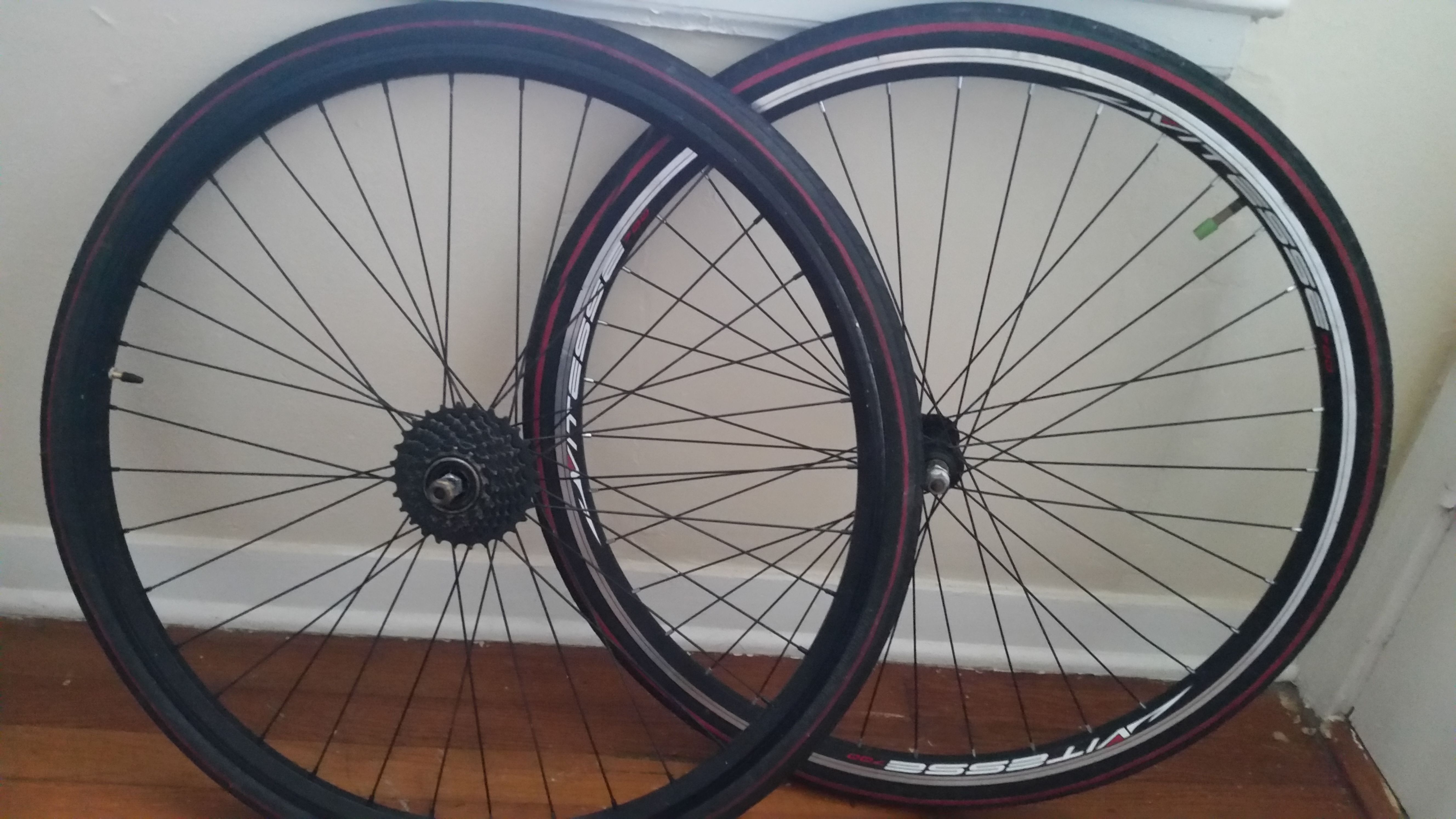 Vitesse 700c X 32c wheelset