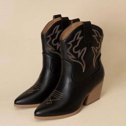 Black Western Ankle Boots cowgirl size 7.5 